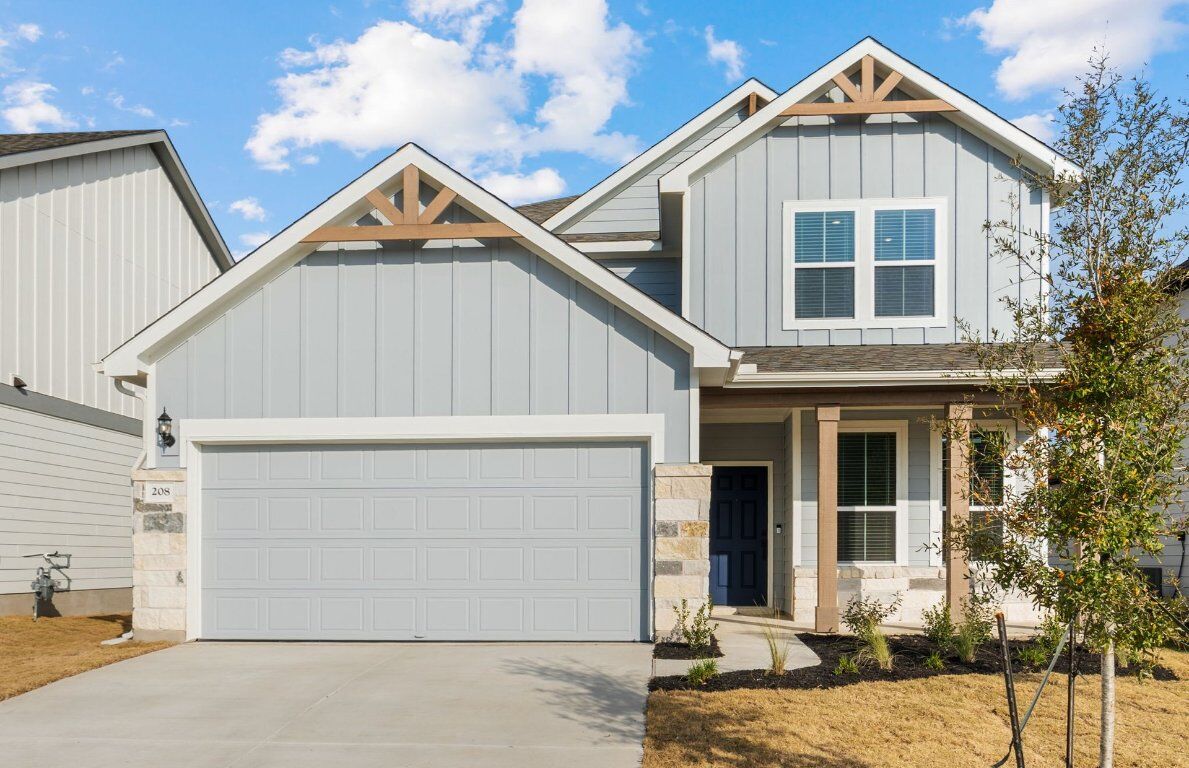 Property Photo:  208 Daniels Dusty Trail  TX 78626 