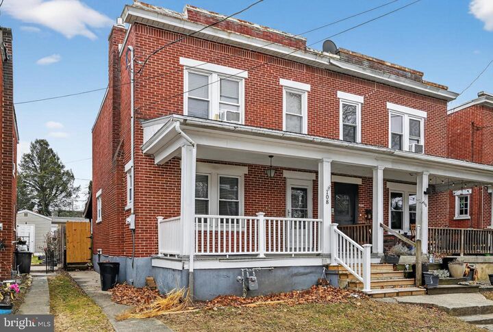 Property Photo:  108 S Pearl Street  PA 17603 