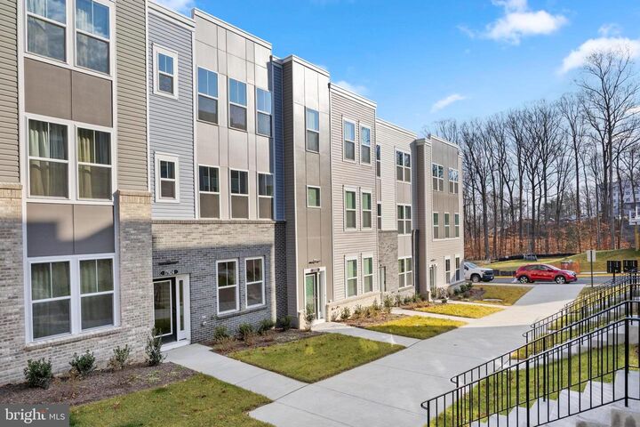 Property Photo: 17924 Alicia Avenue VA 22026