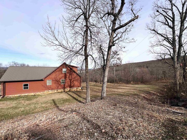 Property Photo:  182 Herst Road  AR 72560 