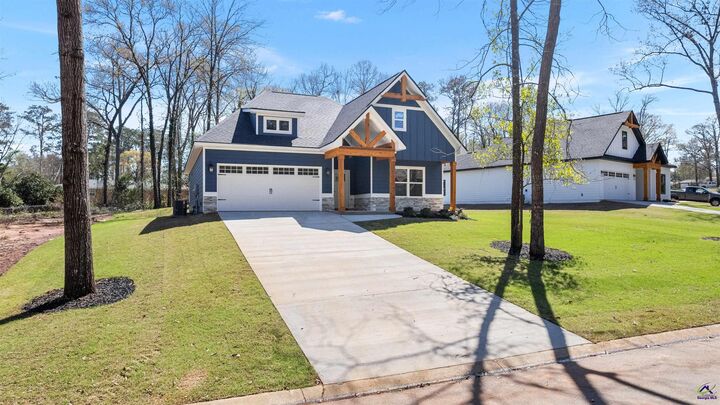 Property Photo:  110 Friar Tuck Avenue  GA 31088-0000 