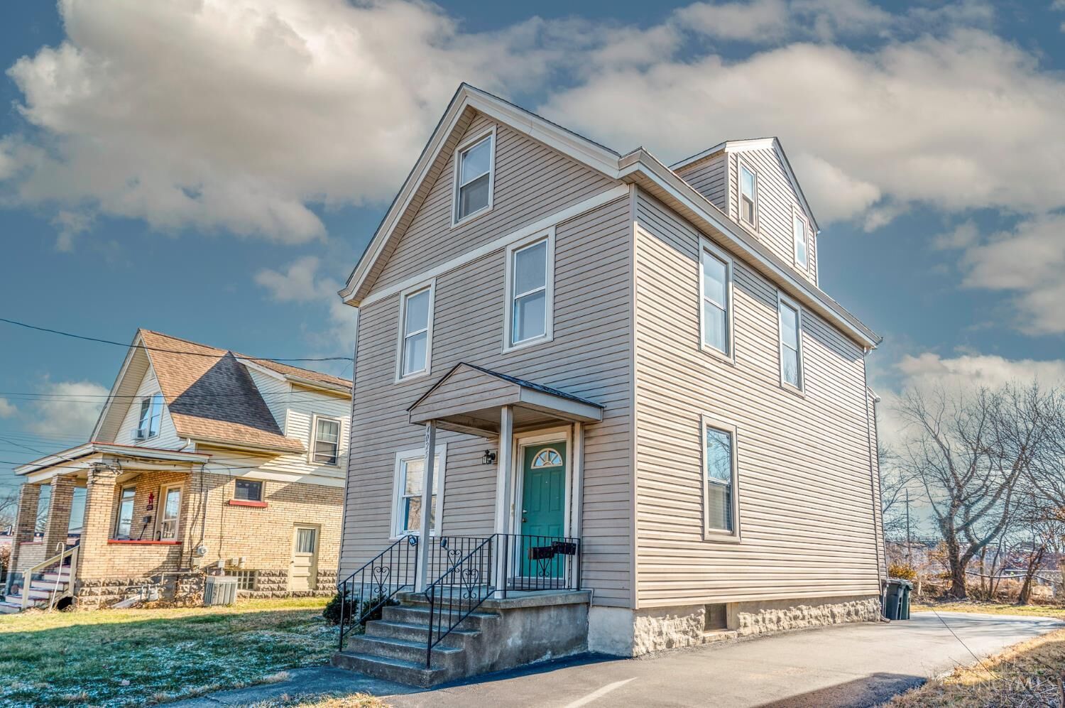 Property Photo: 4025 Deer Park Avenue OH 45236