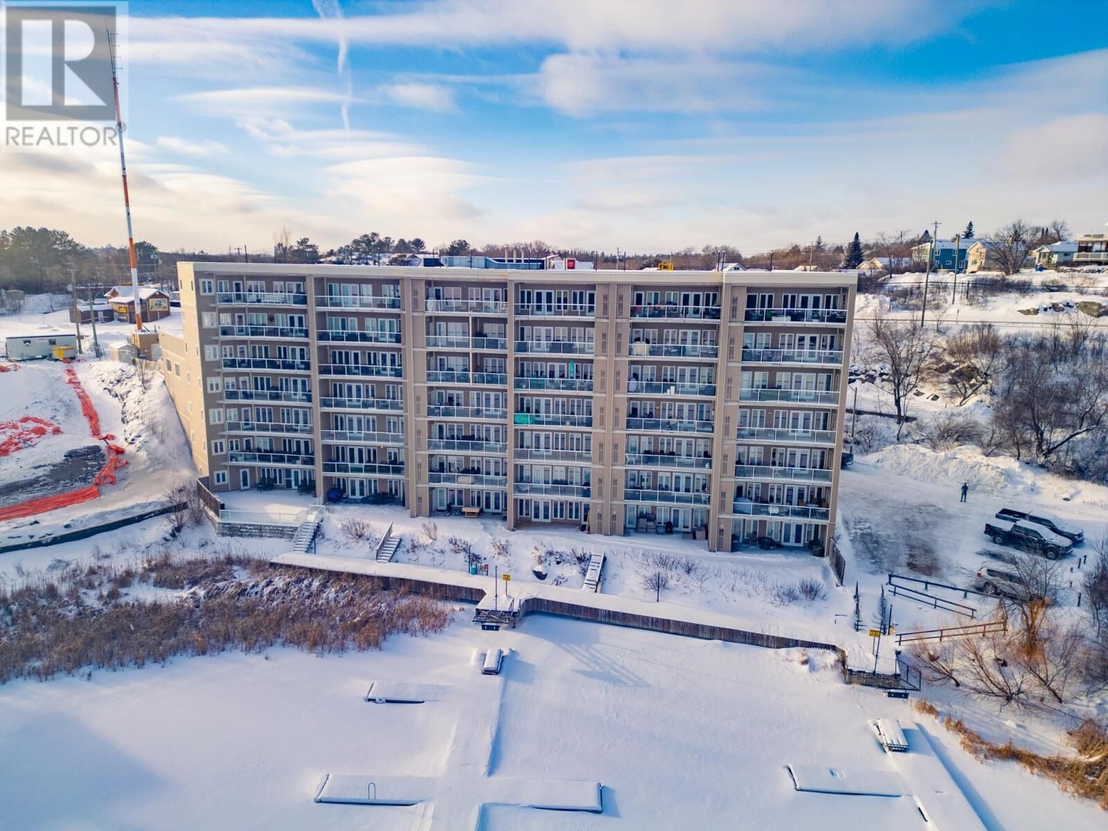 Photo de la propriété: 5- 204 Bay Road ON P9N 3P3