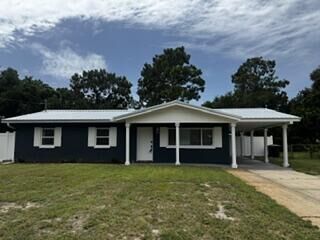 Property Photo:  318 NW Oakland Circle  FL 32548 