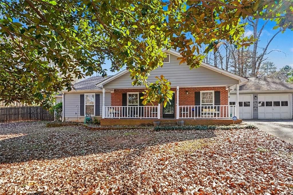 Property Photo:  8671 Twin Oaks Drive  GA 30236 