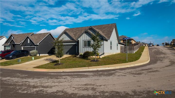 Property Photo:  5627 Jewel Curve  TX 78266 