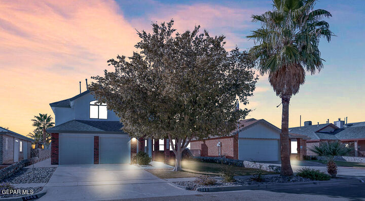 Property Photo:  1049 Desierto Luna Street  TX 79912 