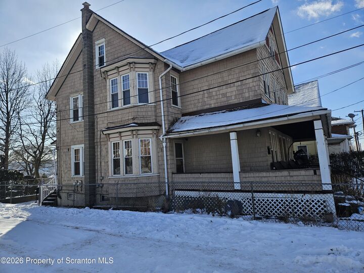Property Photo:  112 N 114 N Sumner Avenue  PA 18504 