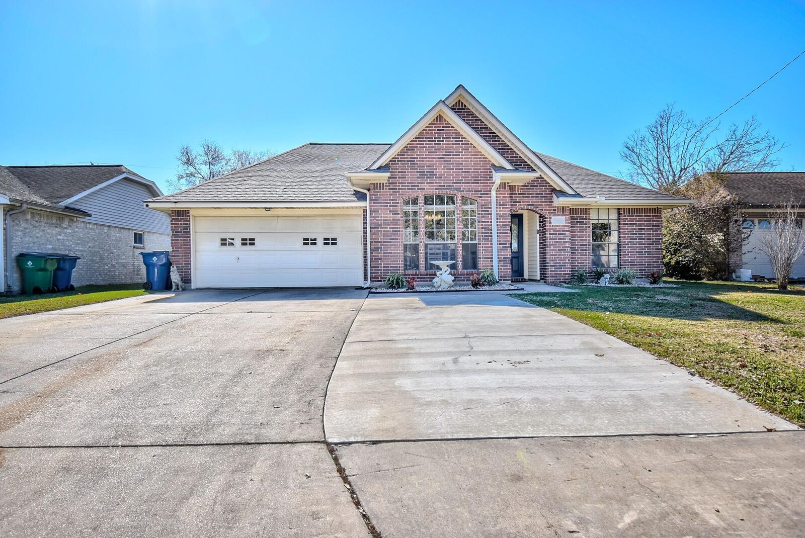 Property Photo:  21 Alexander Court  TX 77515 