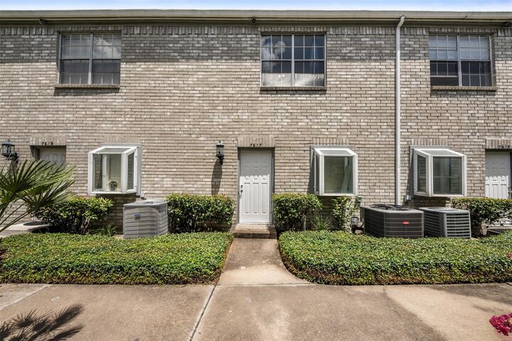 Property Photo: 7617 Cambridge Street 7617 TX 77054