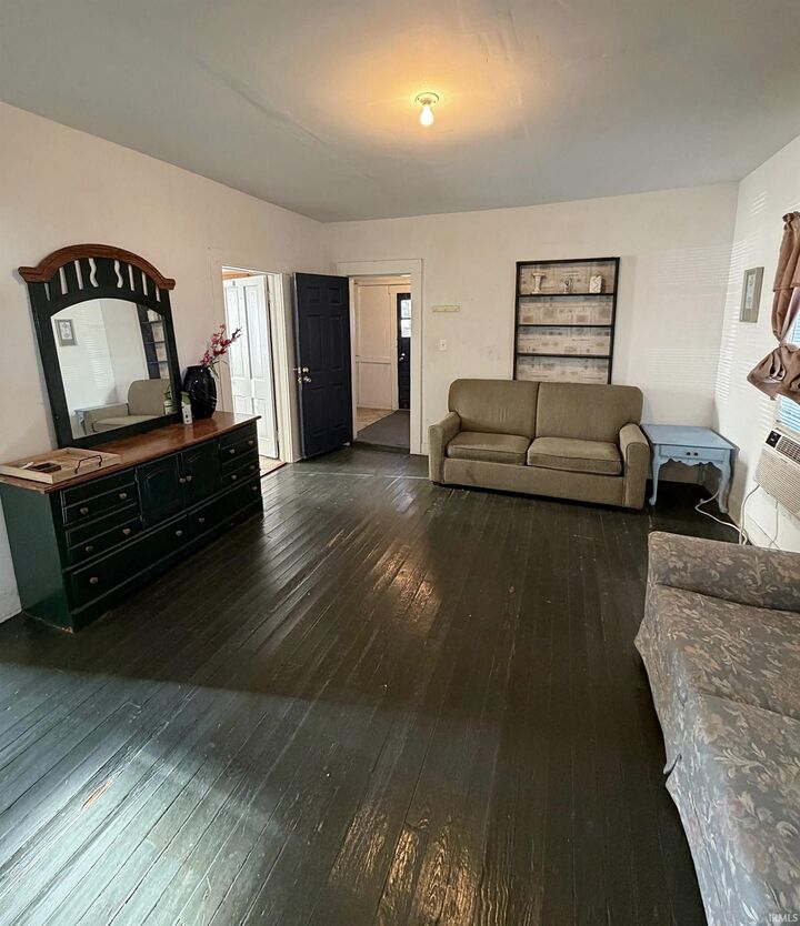 Property Photo:  1023 Durbin Street  IN 47512 