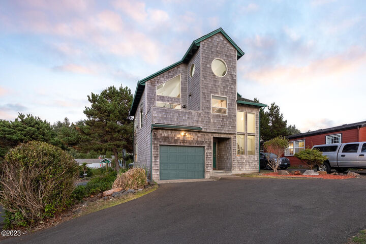 Property Photo:  2260 SW Bard Loop  OR 97367 