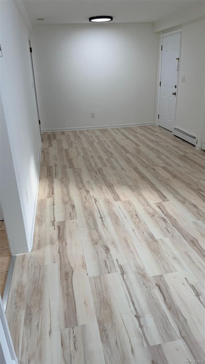 Property Photo:  35 Washington Avenue North 1  NY 10603 