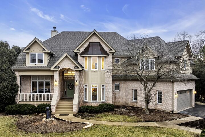 Property Photo:  2706 Duncan Lane  IL 60510 