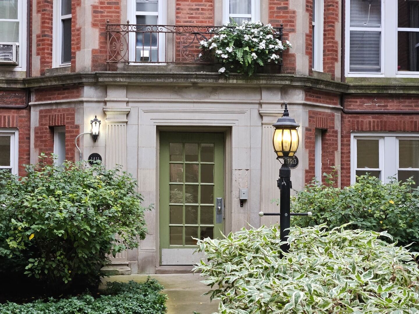 Property Photo:  1411 W Farwell Avenue E2  IL 60626 