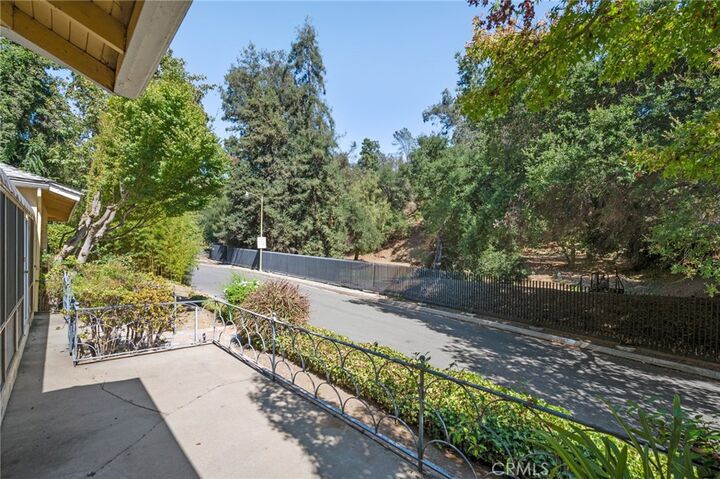 Property Photo:  1601 Stone Canyon Road  CA 90077 