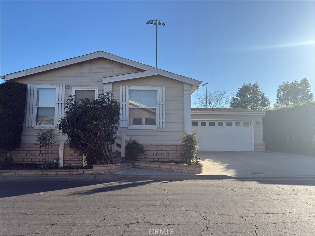 Property Photo: 10550 Western CA 90680