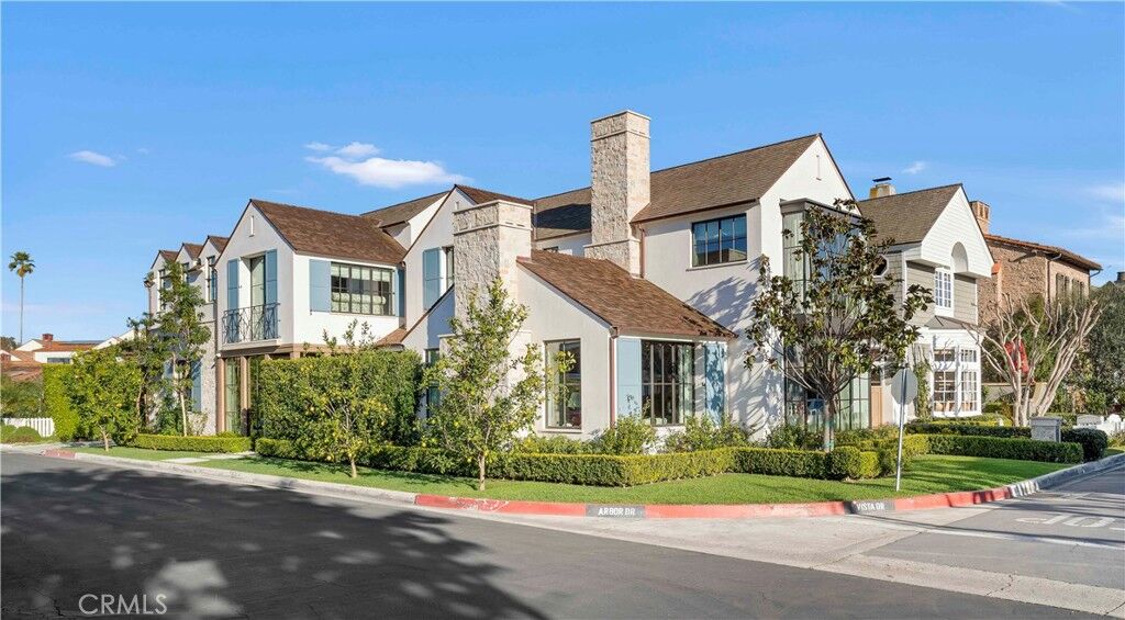 Property Photo:  2571 Vista  CA 92663 