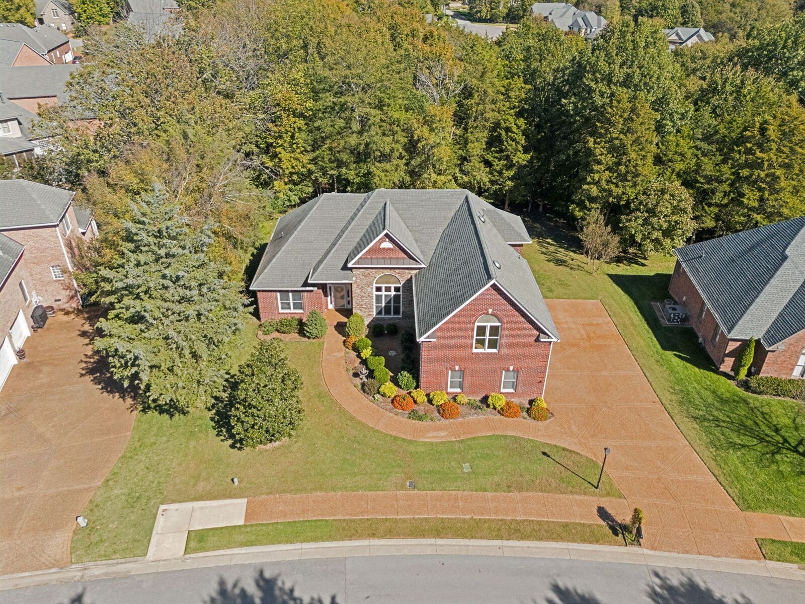 Property Photo:  2236 Seven Points Cir  TN 37076 