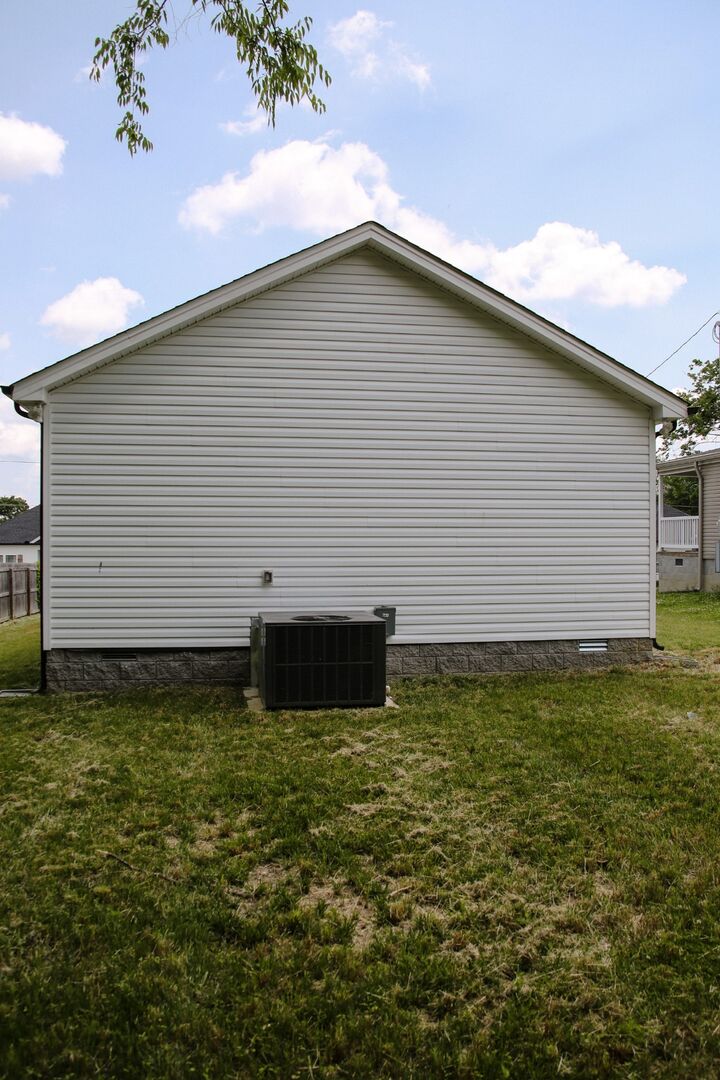 Property Photo:  1603 Mantlo St  TN 37172 