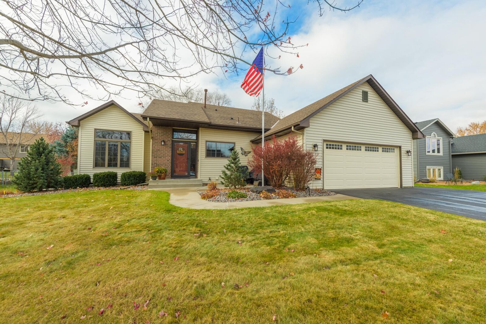 Property Photo:  17295 Fieldcrest Avenue  MN 55024 