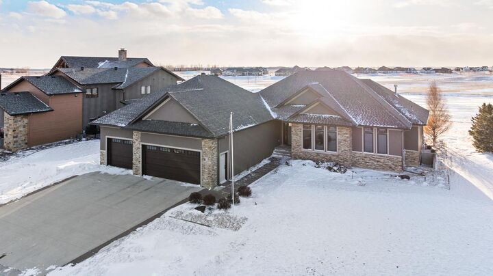 Property Photo:  776 Riverbend Road  ND 58047 