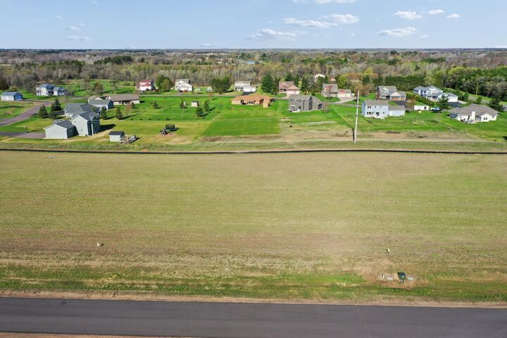 Property Photo: 39036 Everton Avenue MN 55056