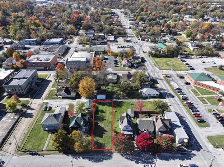 Property Photo:  316 N Wood Street  MO 64850 