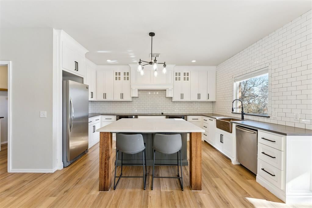 Property Photo:  17400 Pantera Avenue  OK 73020 