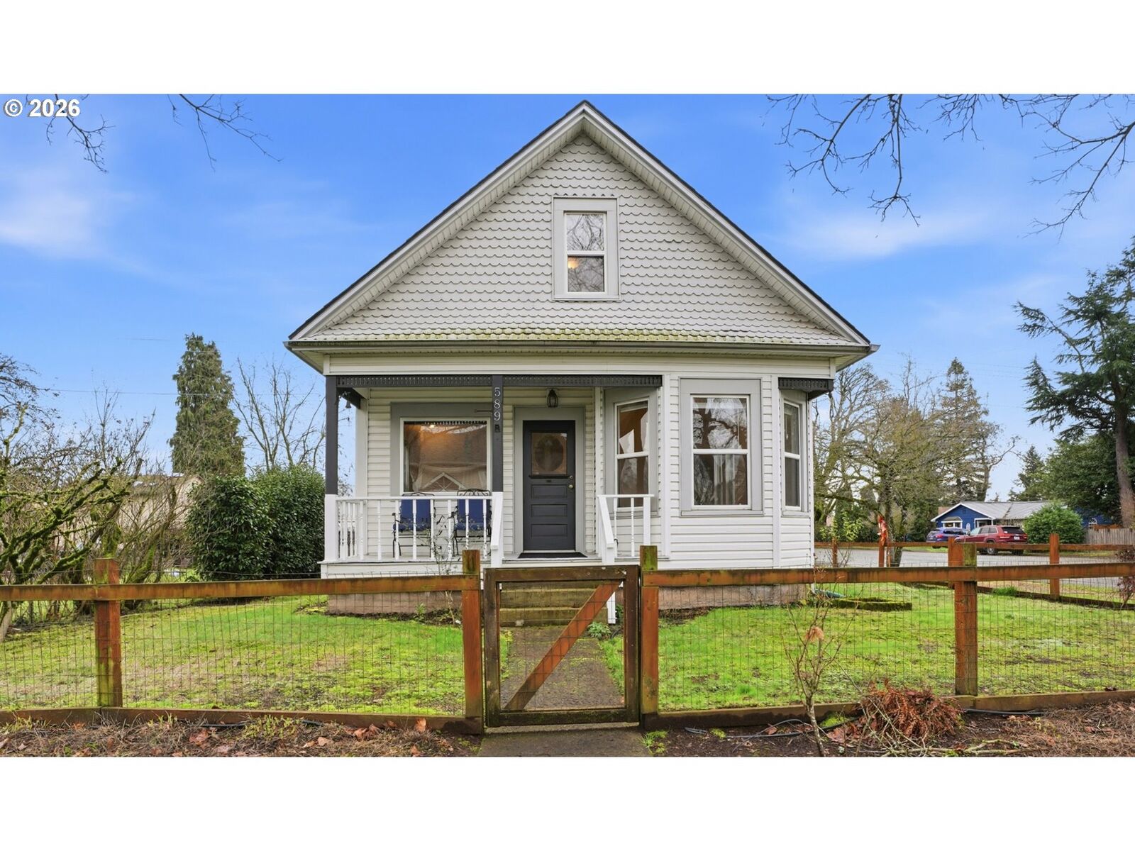 Property Photo:  589 NW 3rd Ave  OR 97013 