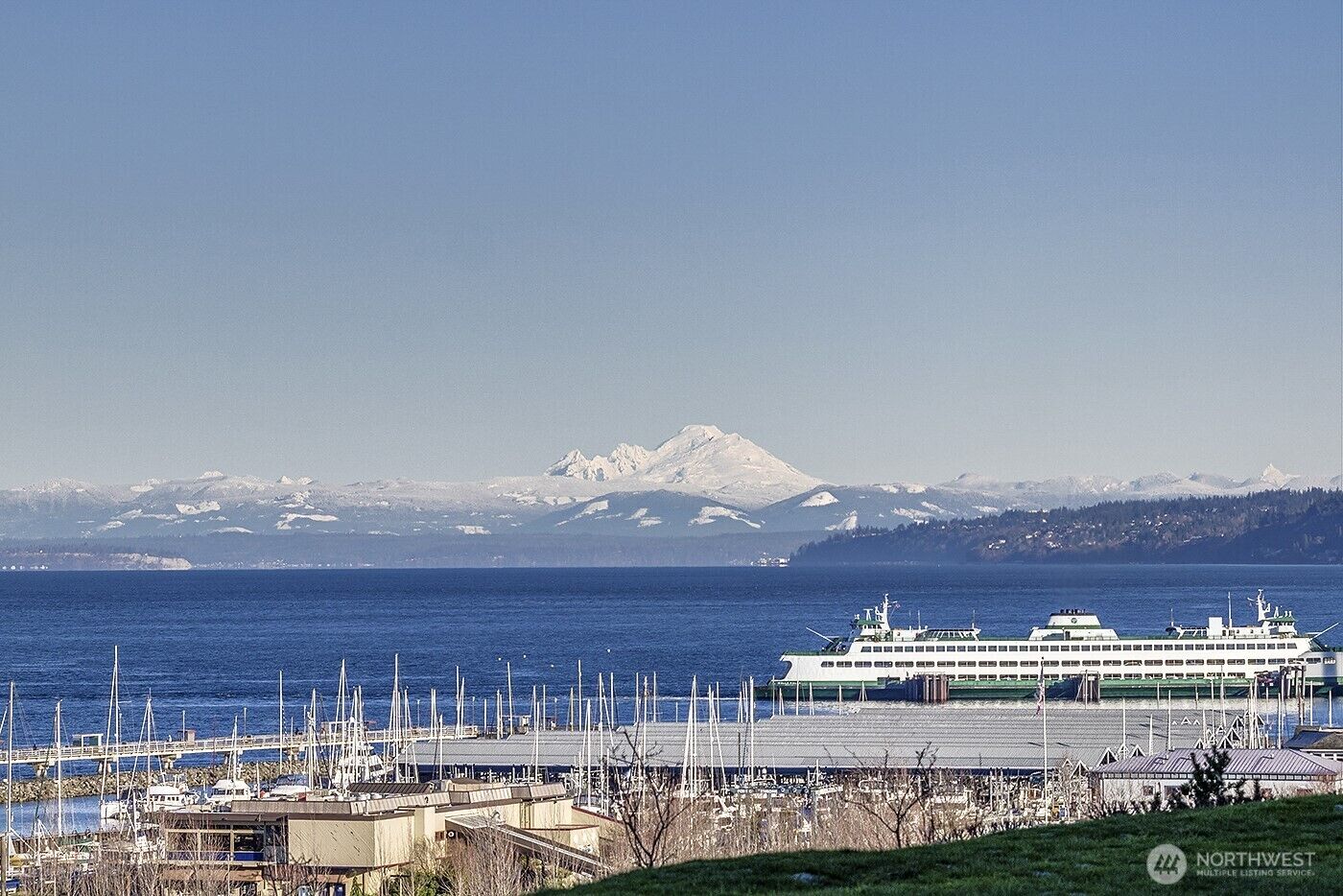 Property Photo: 50 Pine Street 105 WA 98020