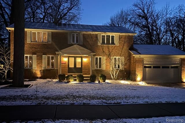 Property Photo:  2695 Homewood Drive  MI 48098 
