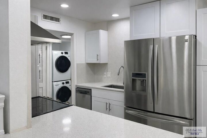 Property Photo:  2721 Quail Run 5  TX 78550 