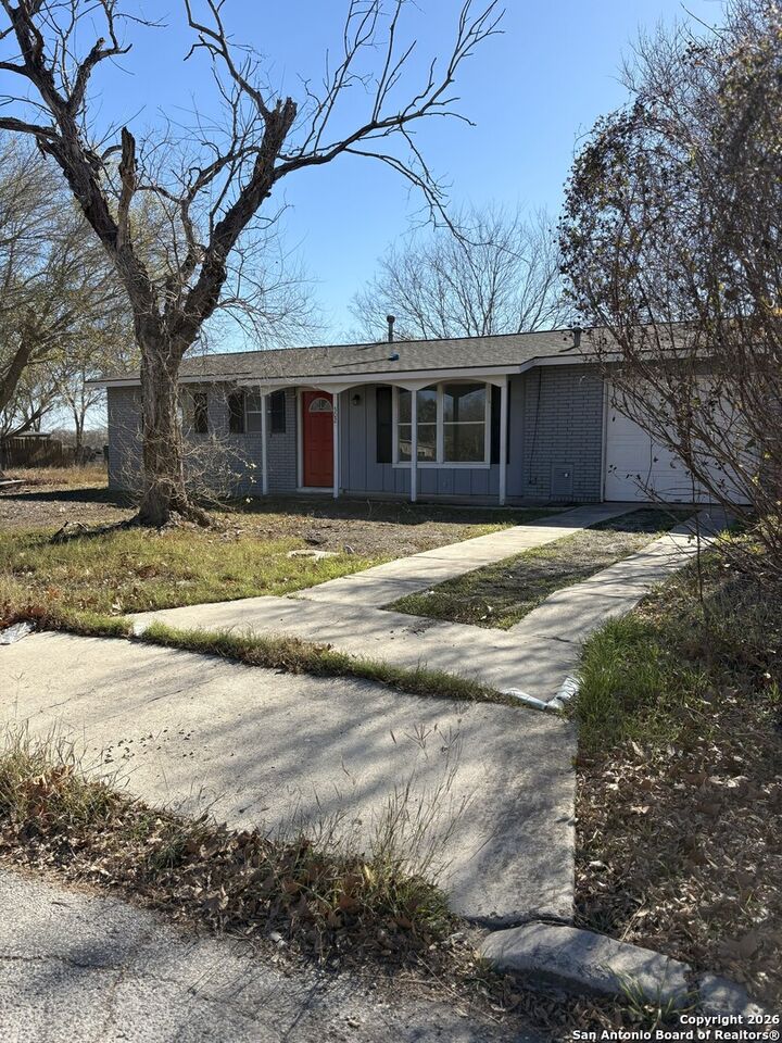 Property Photo:  502 W Aviation Blvd  TX 78148 