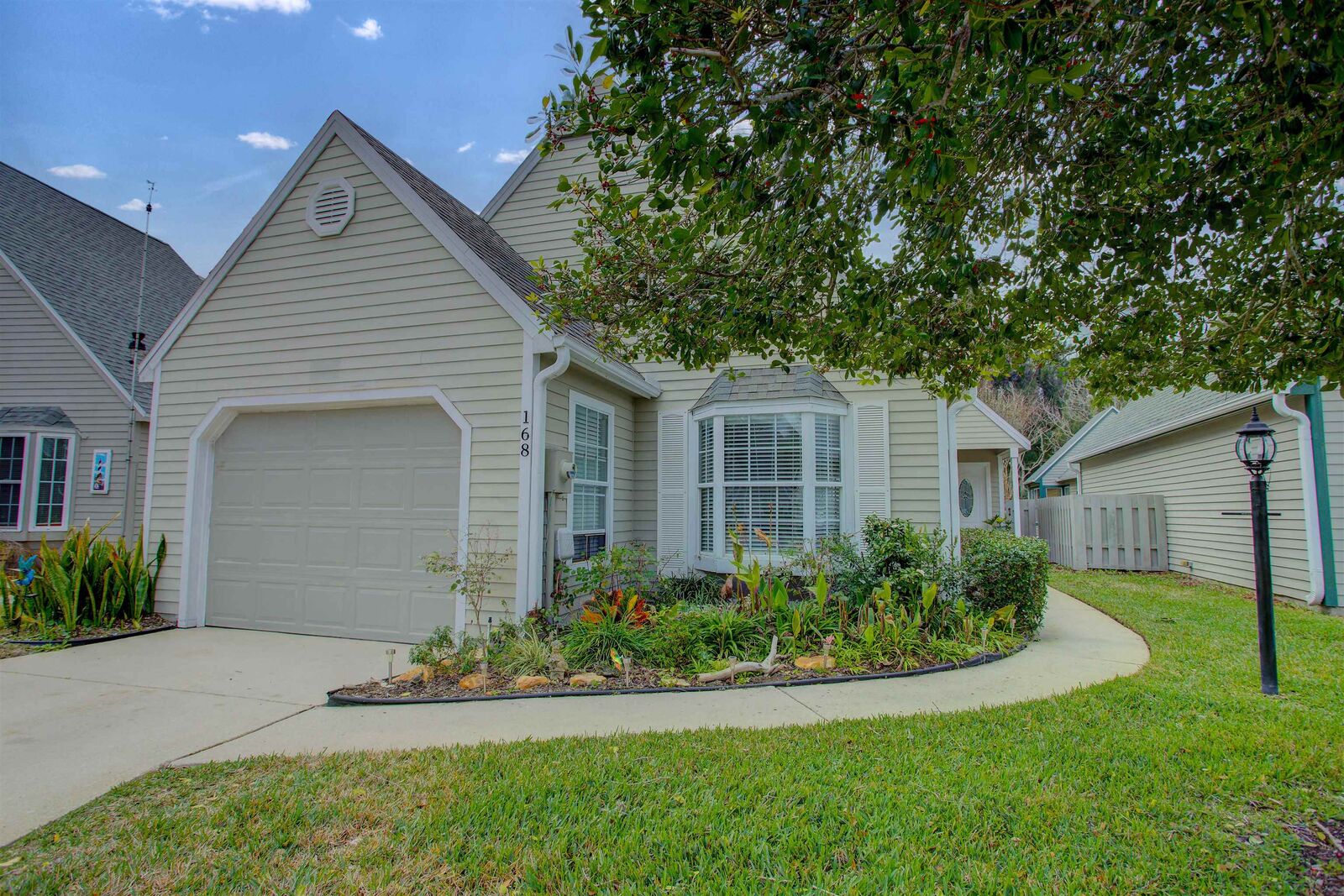 Property Photo: 168 Ocean Hollow Ln FL 32084