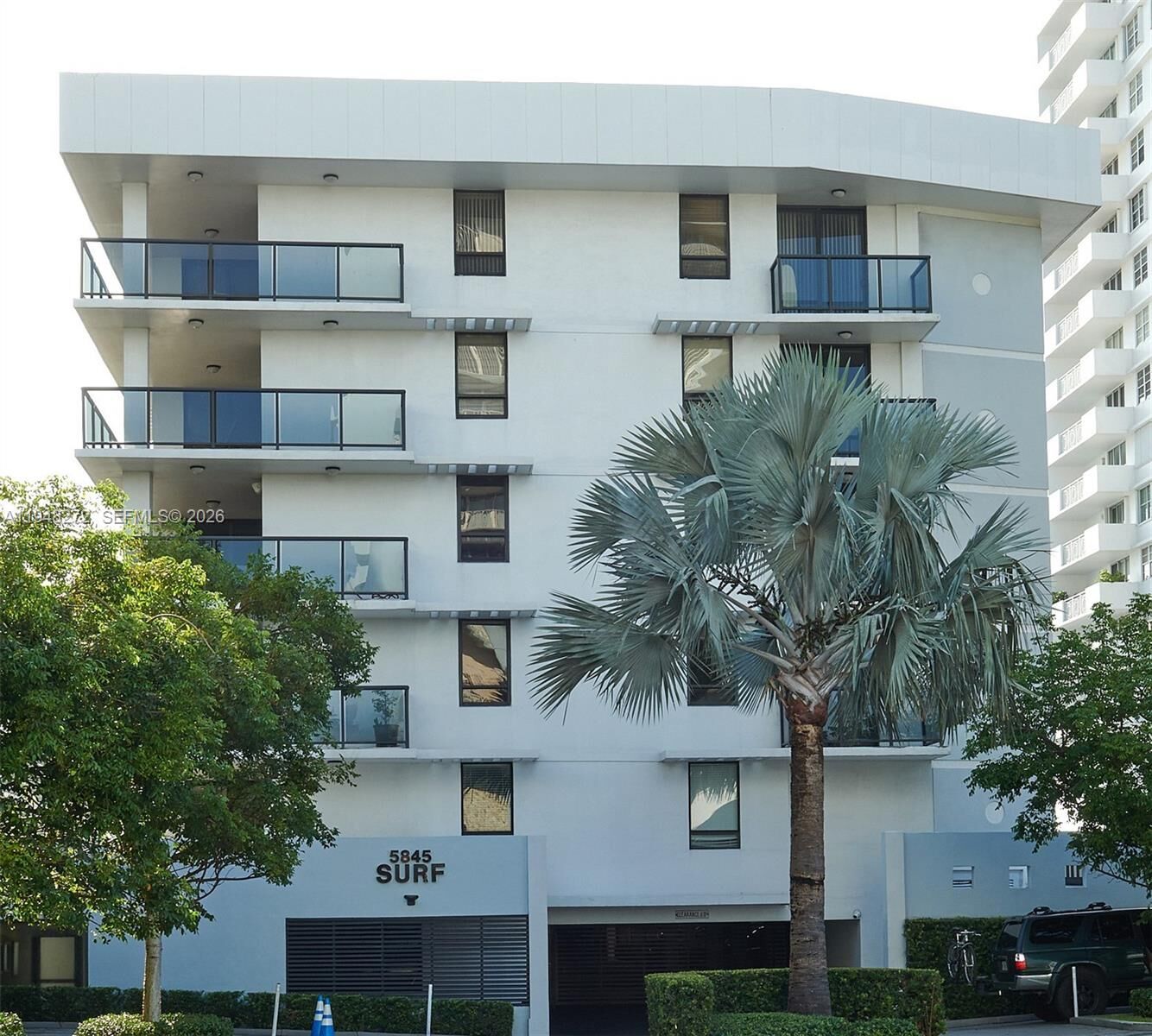 Property Photo: 5845 Collins Ave 304 FL 33140