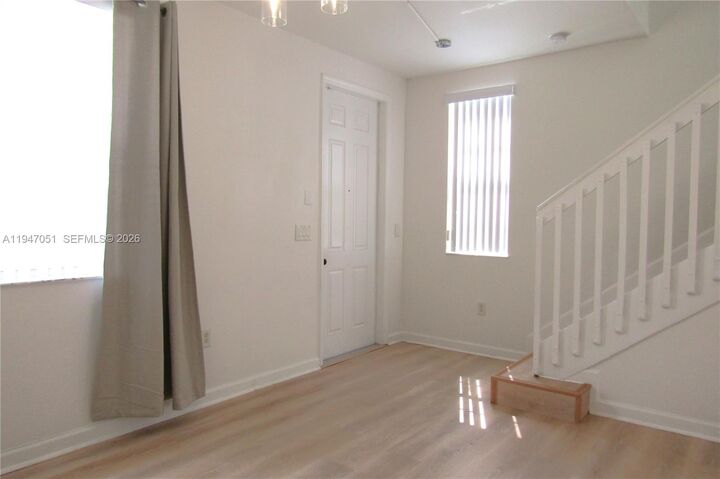 Property Photo: 1485 NE 33rd Rd 101-1 FL 33033