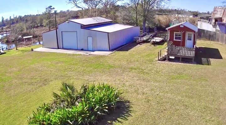 Property Photo:  212 Myers  TX 77630 