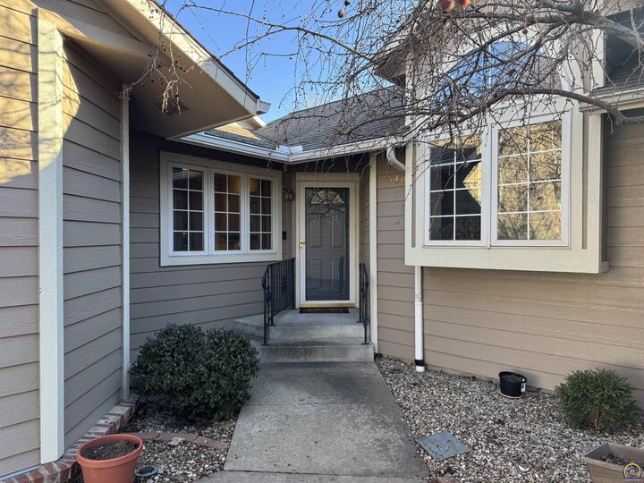 Property Photo:  5403 SW 22nd Pk  KS 66614 