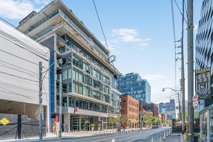 650 King Street W 701 — photo 1