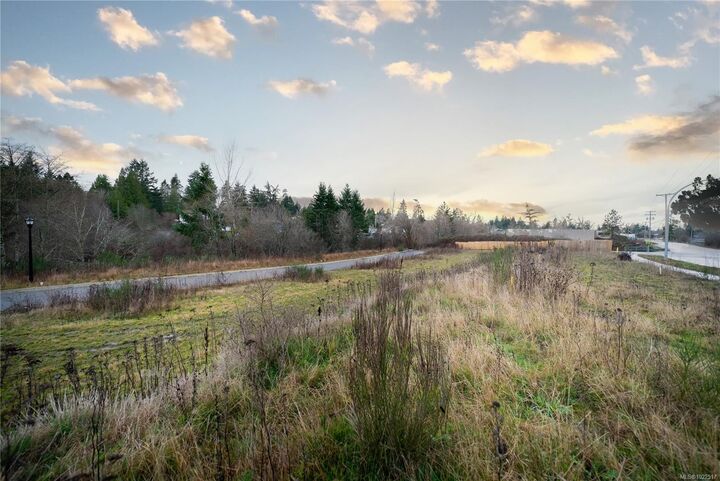 Property Photo: 871 Old Victoria Rd BC V9R 5Z9