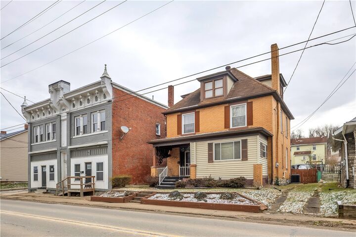 Property Photo: 733 N Warren Ave PA 15613