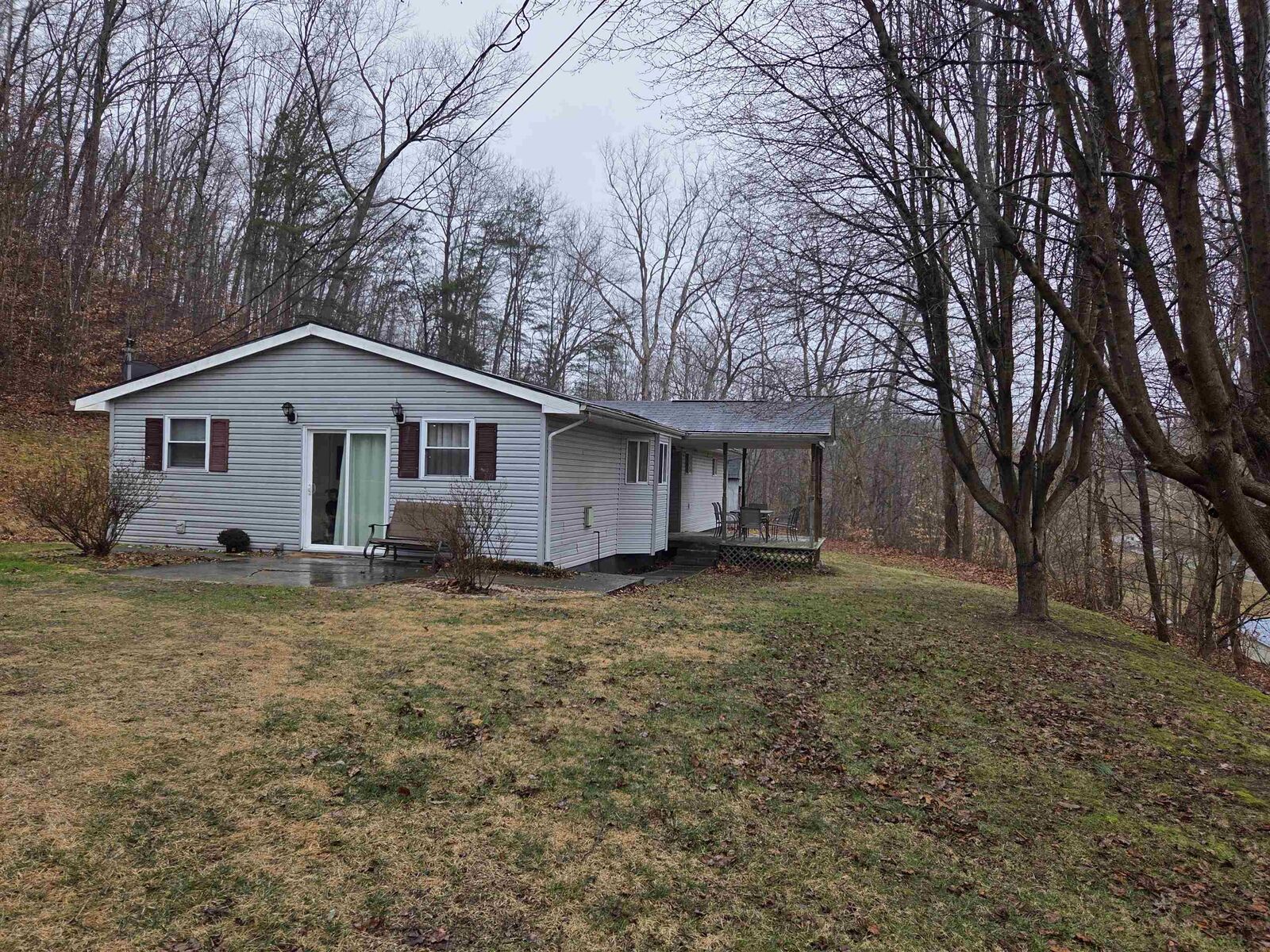 Property Photo: 61 McAllister Trail KY 41139