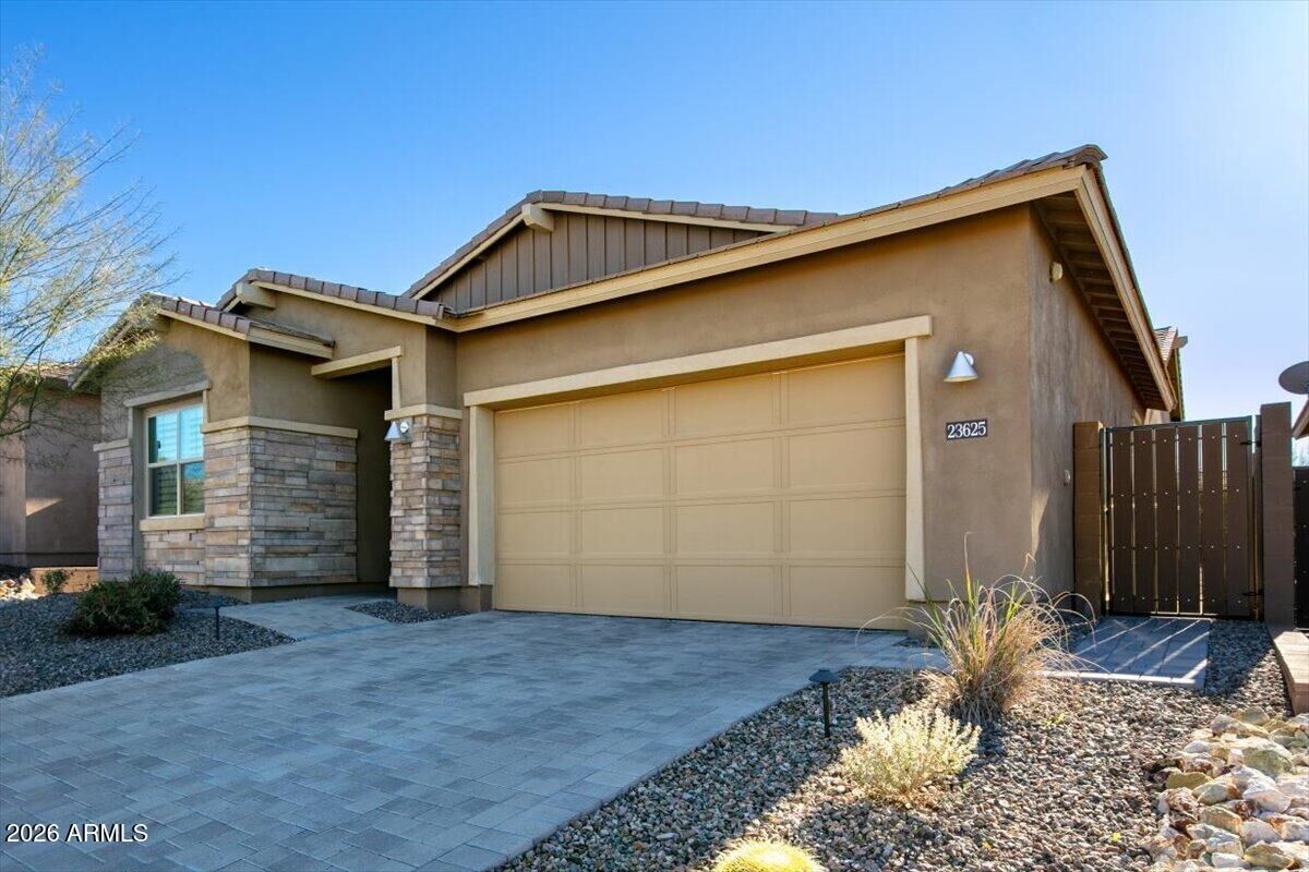Property Photo:  23625 N 76th Place  AZ 85255 