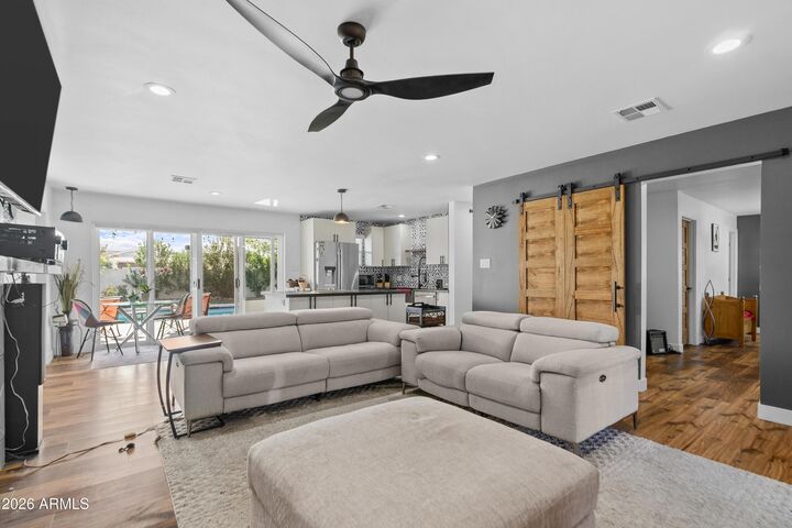 Property Photo:  7647 E Catalina Drive  AZ 85251 