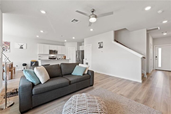 Property Photo: 1128 Amistad Loop TX 77845