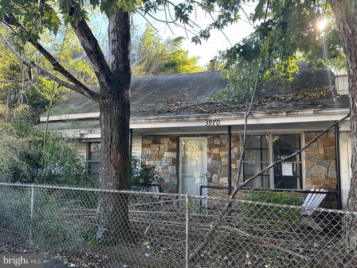 Property Photo: 3970 26th Street N VA 22207