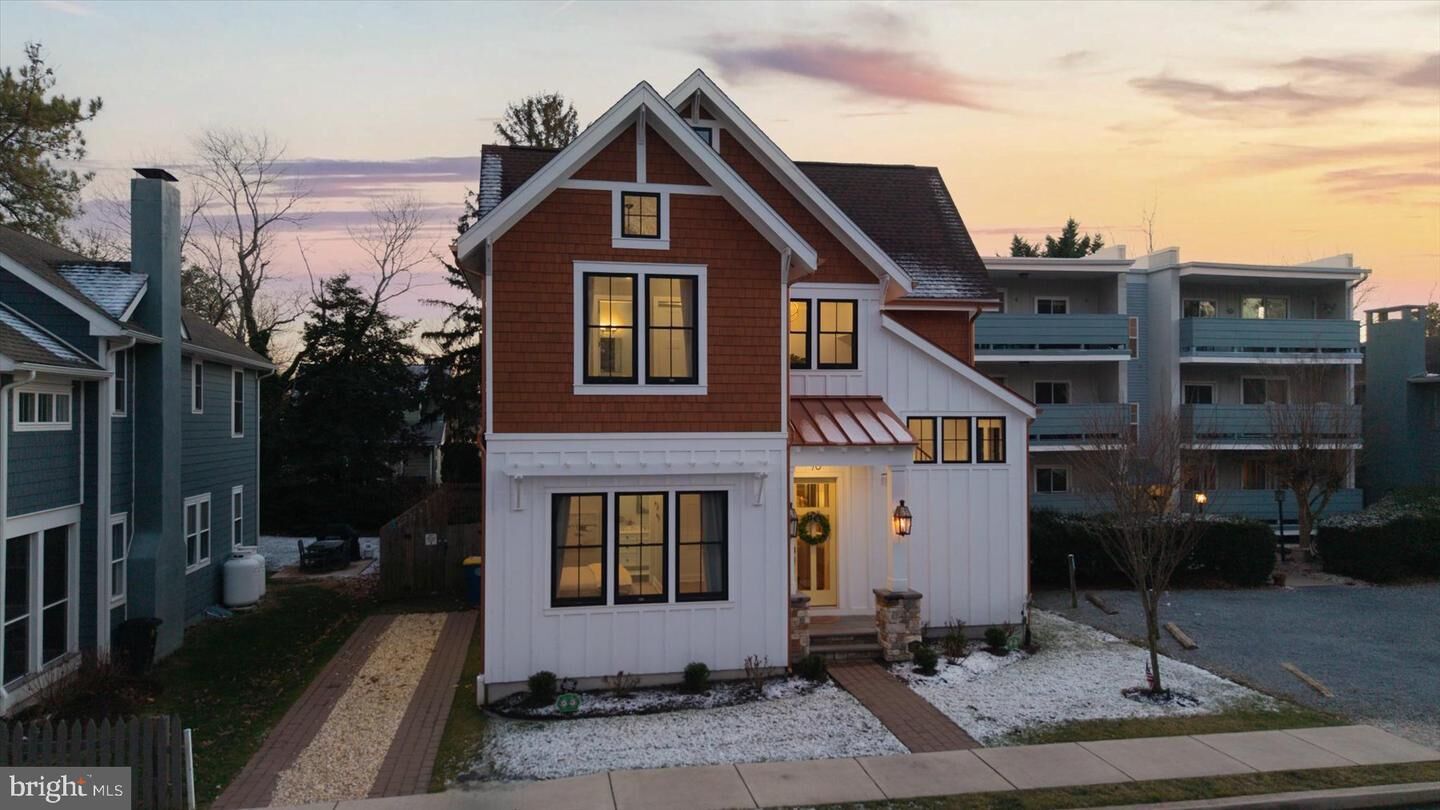 Property Photo: 70 Sussex Street DE 19971
