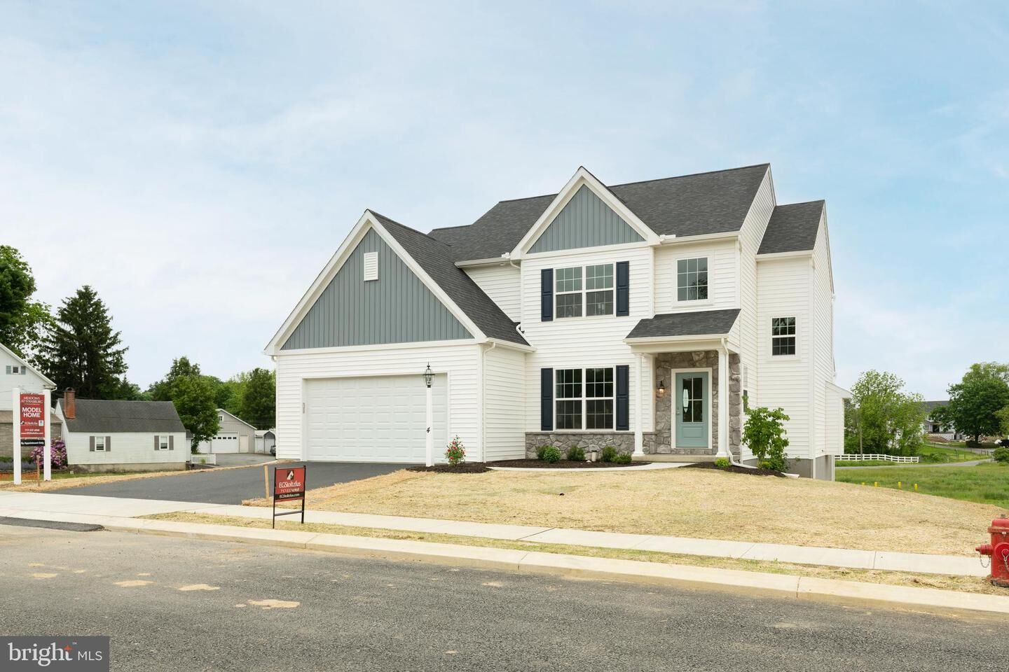 Property Photo:  40 Old Orchard Road  PA 17579 