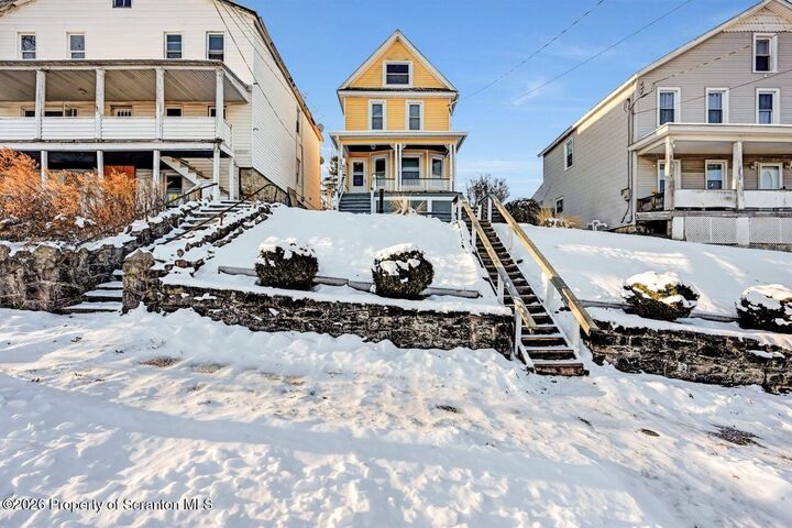 Property Photo:  626 Fig Street  PA 18505 